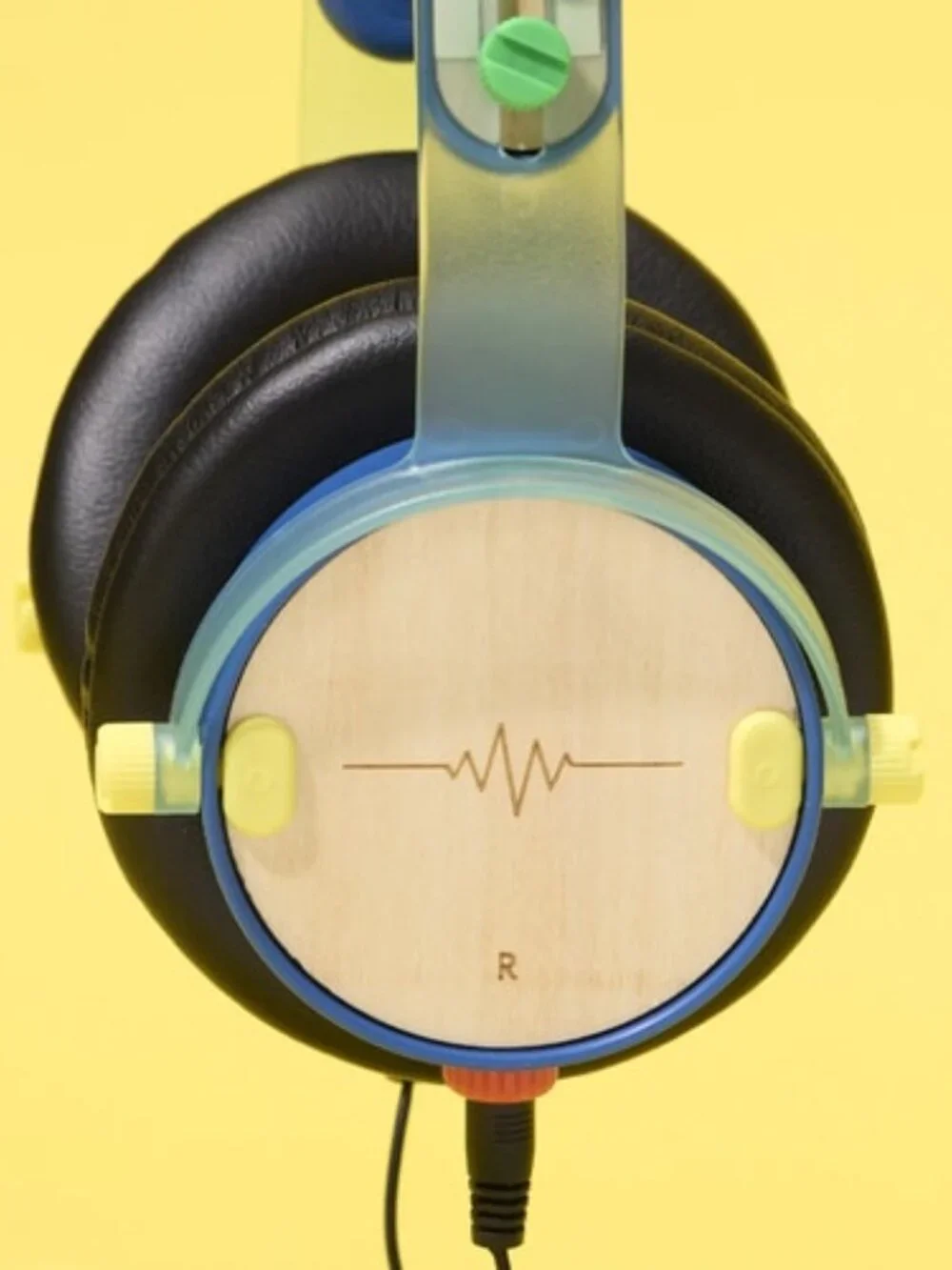 KiwiCo Stereo Headphones Eureka Crate build kit. Recommended ages 14+.